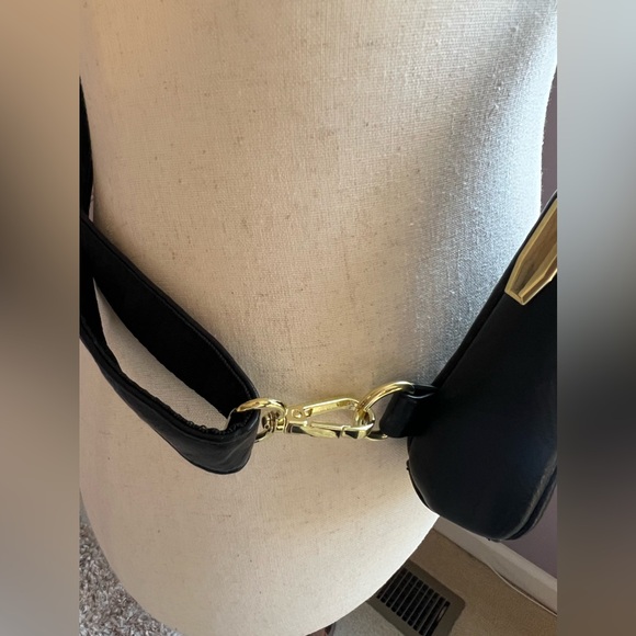 Black Leather Crossbody Travel Bag - Picture 9 of 15